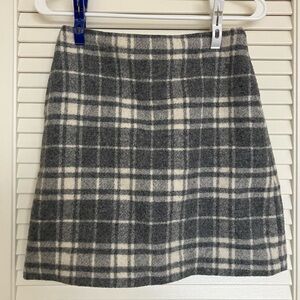 Uniqlo Gray and Cream Plaid Mini Skirt